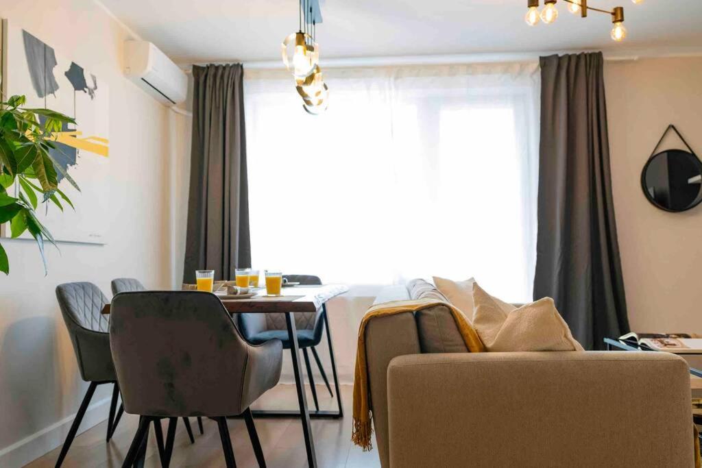 בוקרשט Sunny 2Br Flat-Top Location-Amazing Views מראה חיצוני תמונה